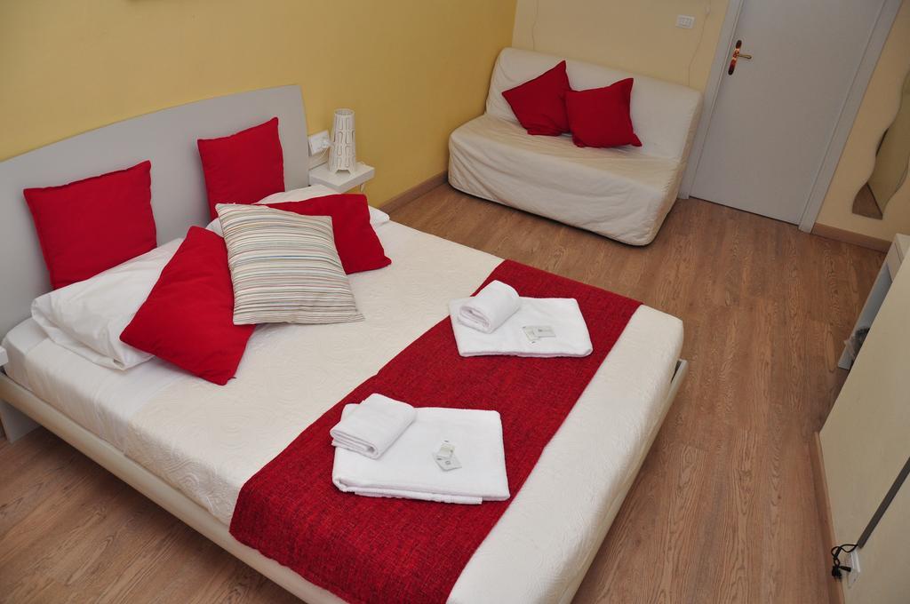 At Home Bed And Breakfast Lucca Buitenkant foto