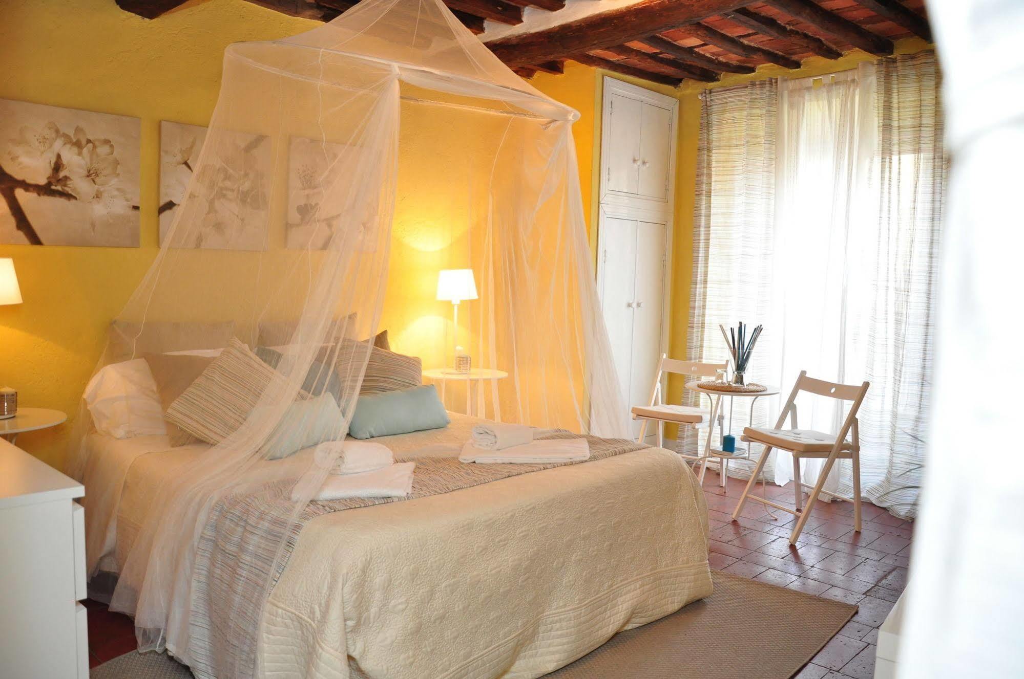 At Home Bed And Breakfast Lucca Buitenkant foto