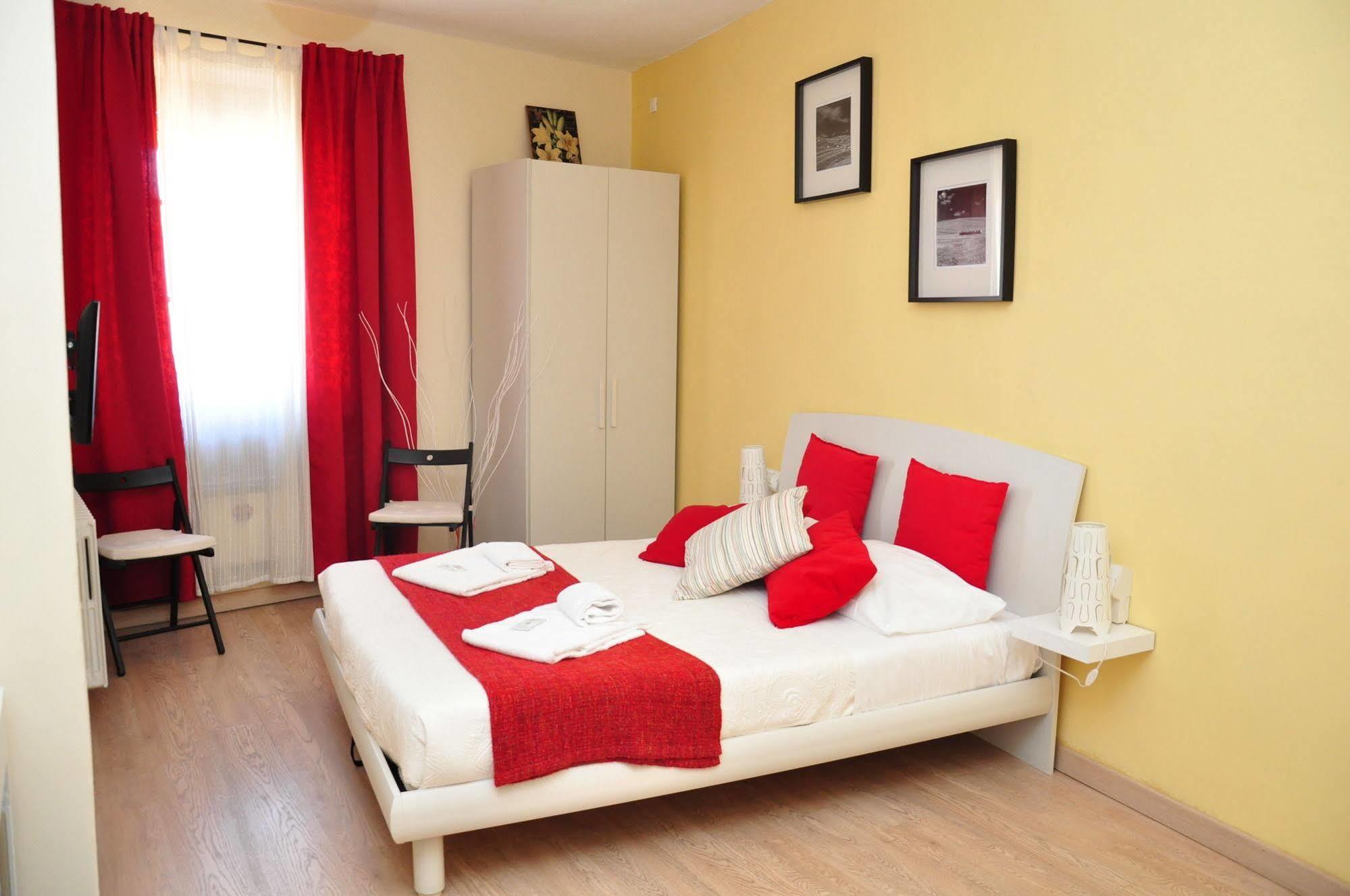 At Home Bed And Breakfast Lucca Buitenkant foto